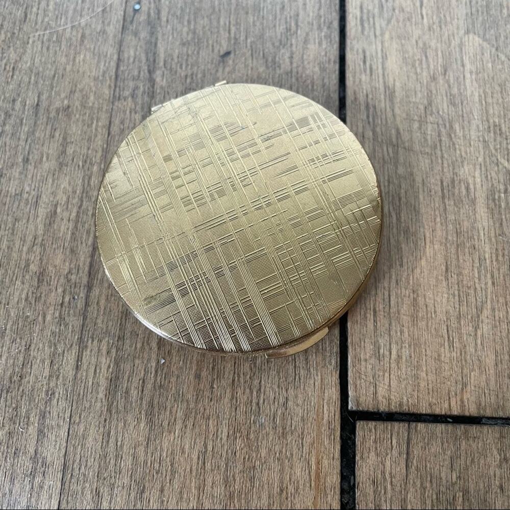 Vintage 60s KIGU of London Art Deco Gold Tone Compact